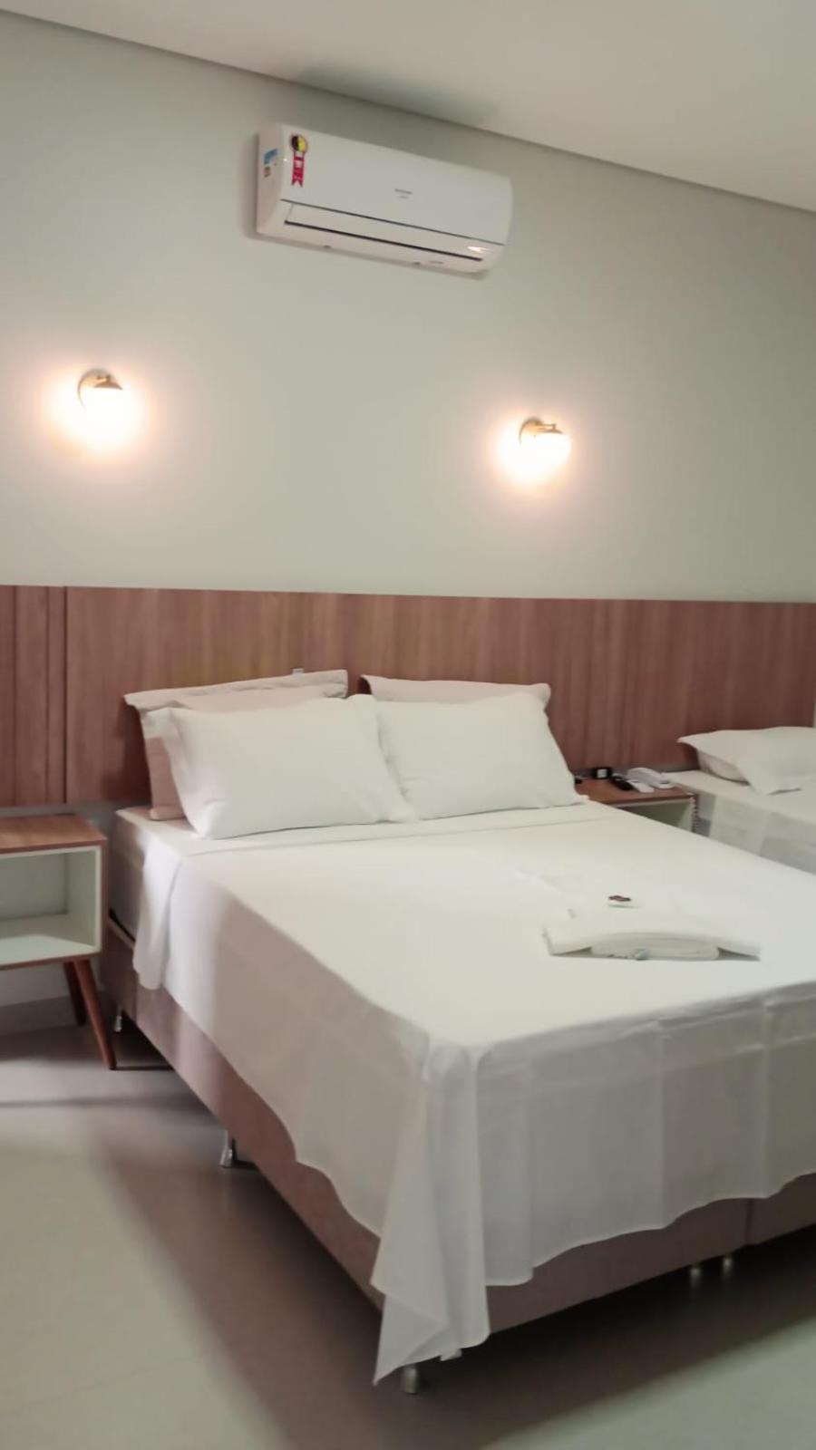 Hotel Plaza Pontes E Lacerda Eksteriør bilde